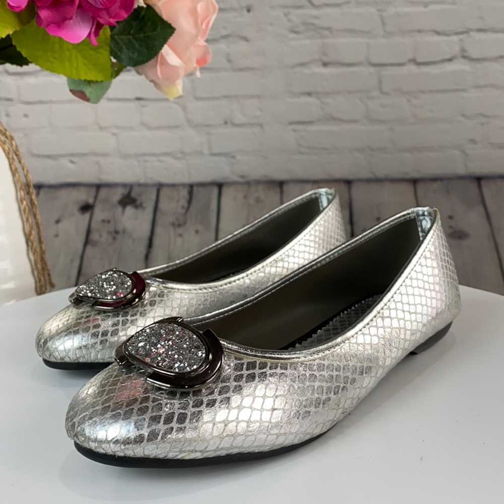 ODDI Collection Silver Flats